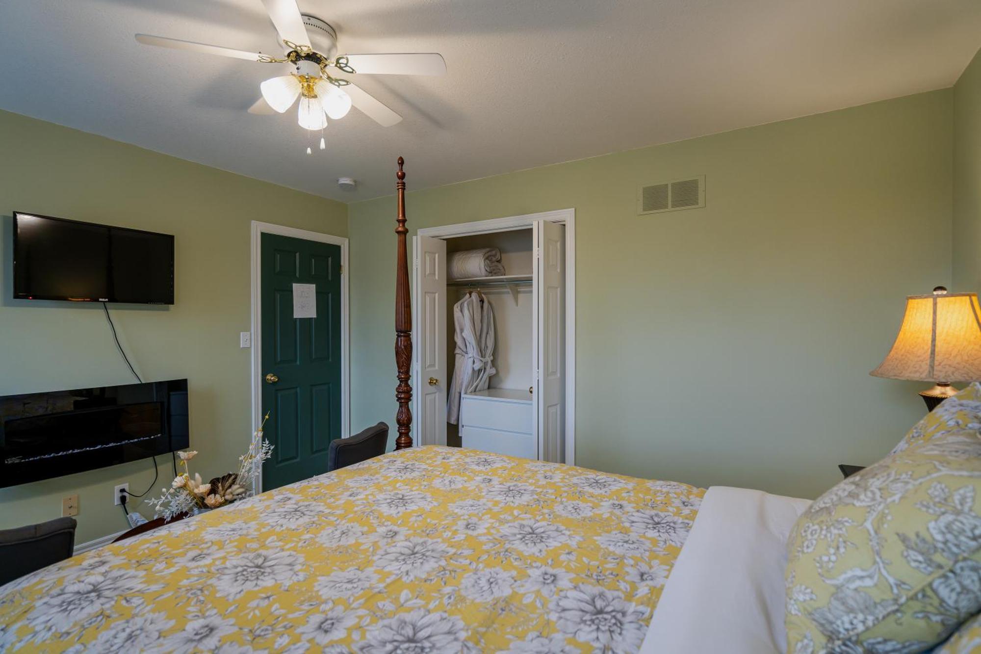 Old Town Country Landing Bed & Breakfast Niagara-on-the-Lake Bagian luar foto