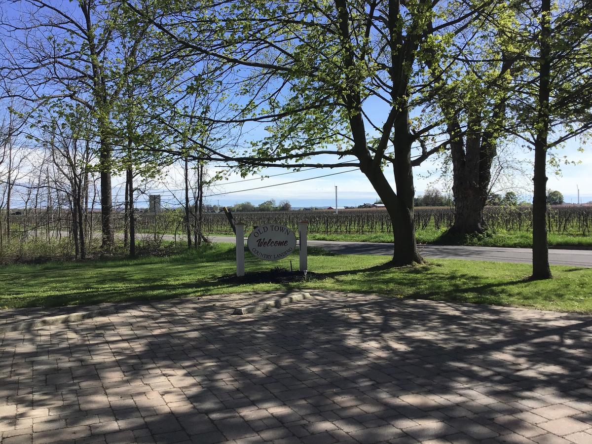Old Town Country Landing Bed & Breakfast Niagara-on-the-Lake Bagian luar foto